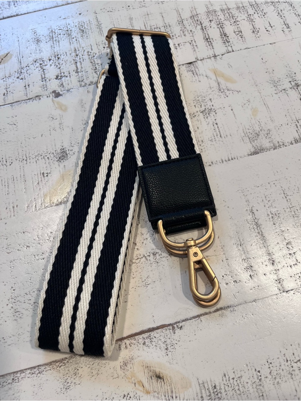thirty-one Black and White Striped Adjustable Bag Strap